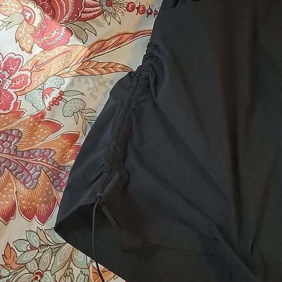 NWT Columbia Black Skort, Large - Picture 4 of 8